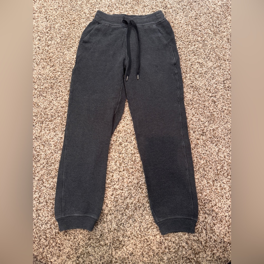 Lululemon cropped ribbed joggers